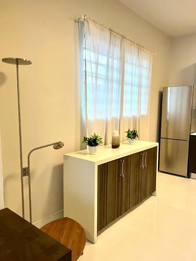 Lägenhet Luxurious Beachside 3-Br Apt San Juan