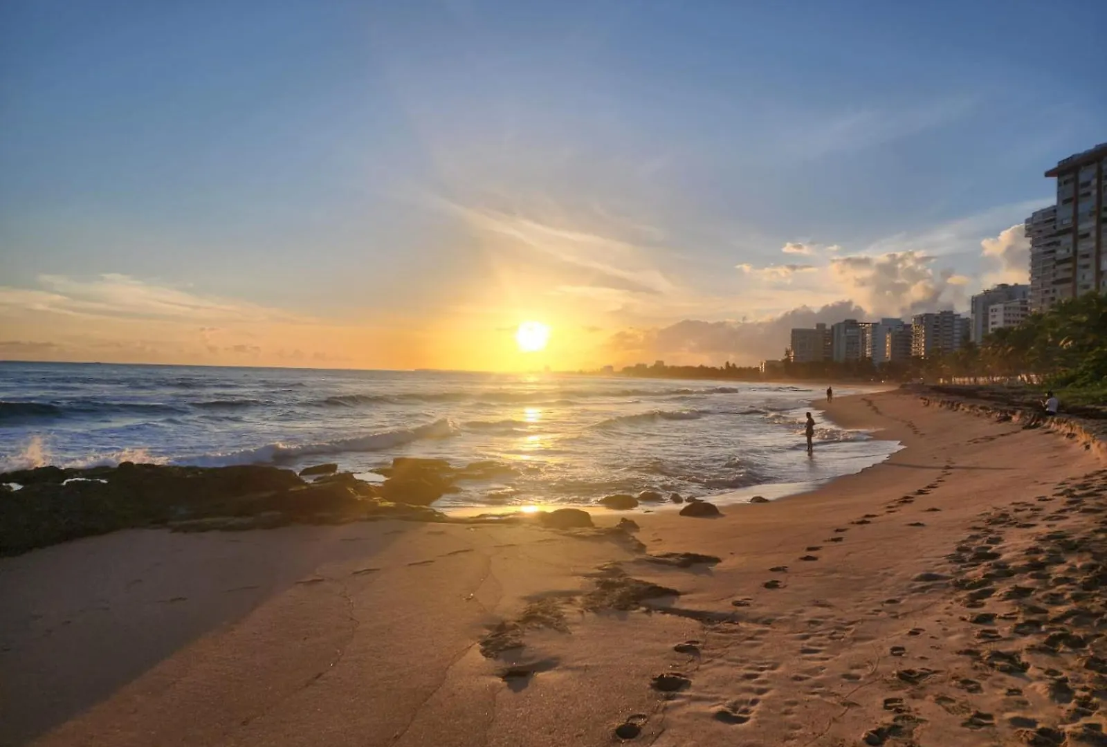Lägenhet Luxurious Beachside 3-Br Apt San Juan